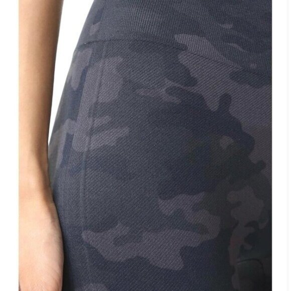 SPANX Seamless Leggings Core & Tummy Control for Shaping - Picture 5 of 10